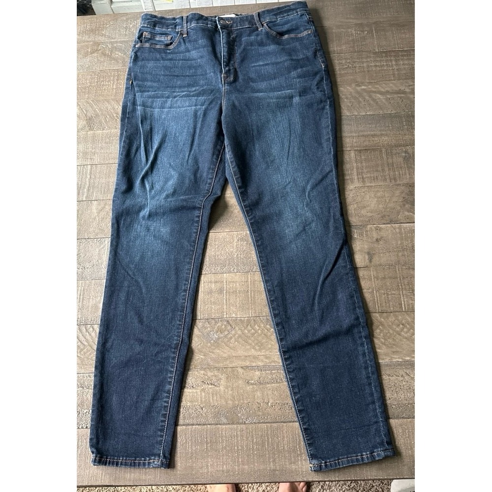 Social Standard Women's High Rise Skinny Dark Wash Jeans Size 14/32